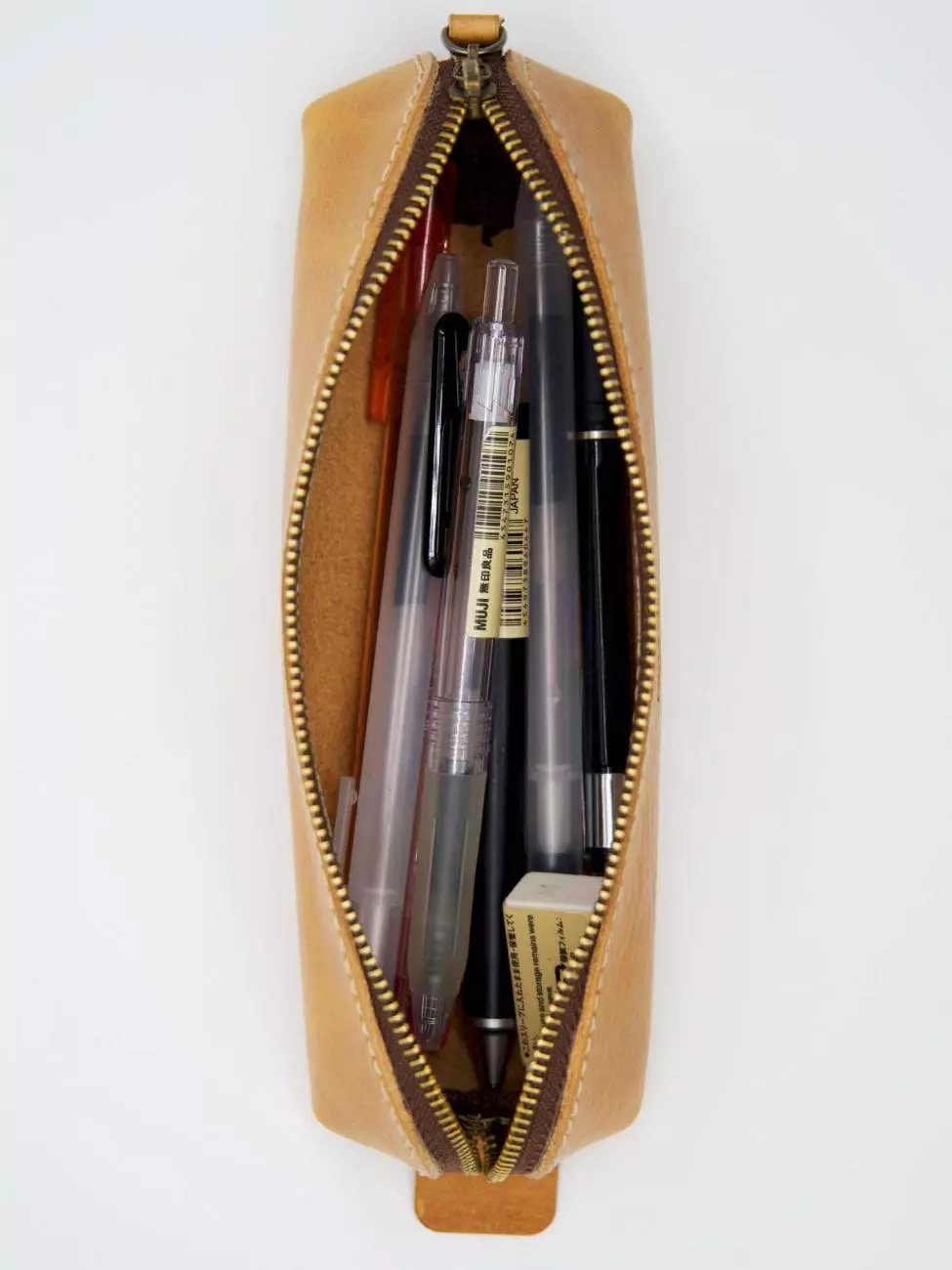 9 - Étui à crayons pour stylos